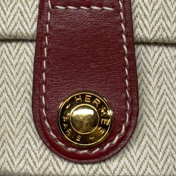 Vintage Hermès Round Jewelry / Watch / Accessory Box | Fabric & Leather - Picture 2 of 12